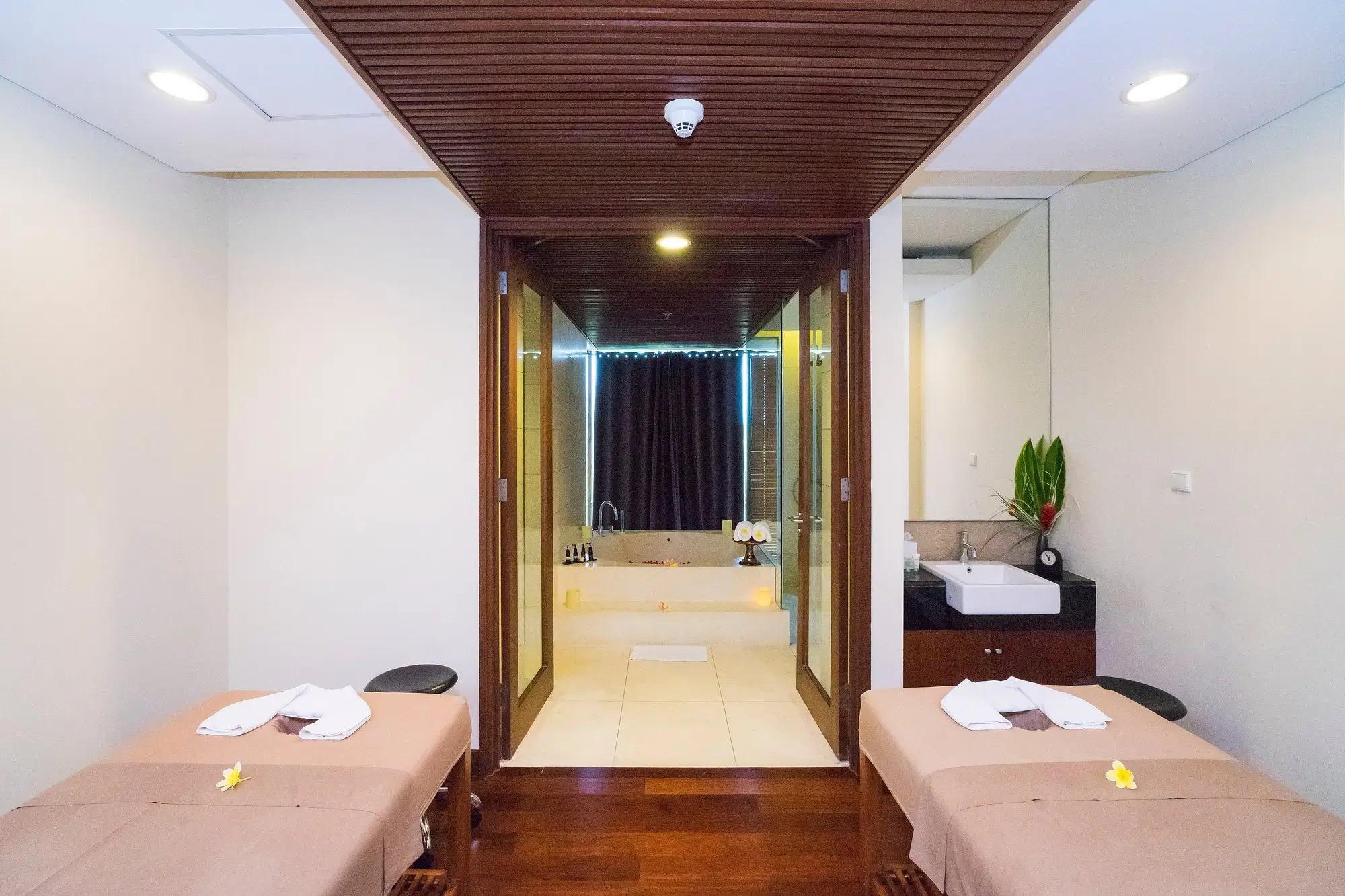 2 beds for massage in spa room